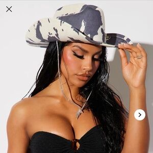 Fashion Nova Your Favorite Cowgirl Hat - Black/White
